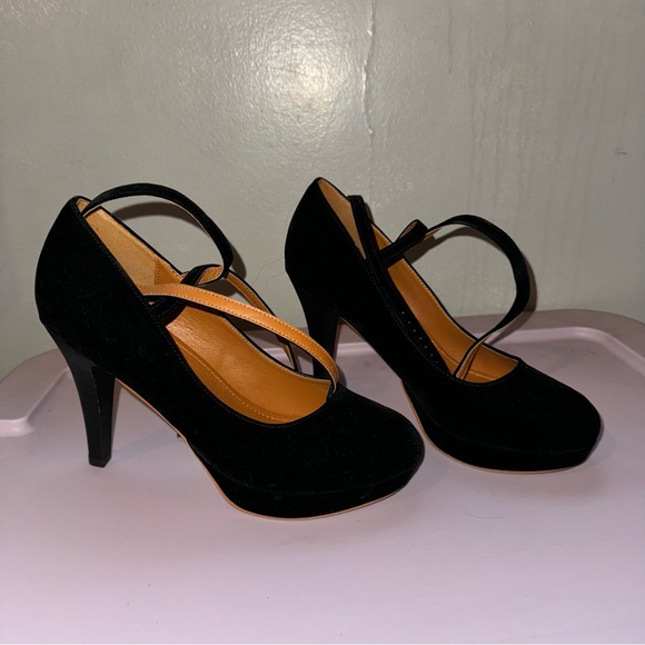 Black pumps size 8.5 - Picture 2 of 7